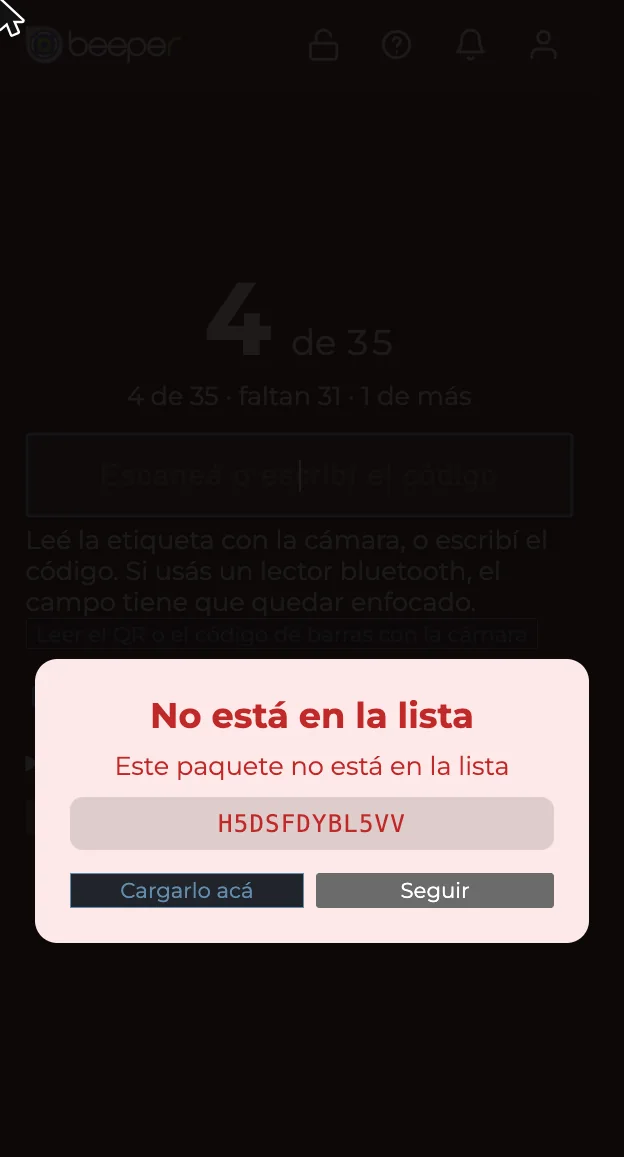Beeper avisa que el paquete escaneado no está en la lista de la hoja de ruta, con su código y las opciones para cargarlo igual o seguir.